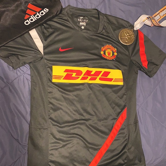 Nike Other - Small Manchester United Jersey